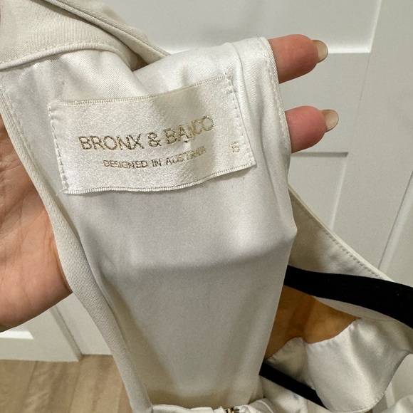 Revolve Bronx and Banco size 2 US Elegant Cream Lace Dress - Picture 7 of 7